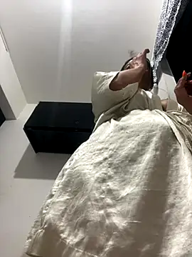 Lili  taylor online show from 10.19.25