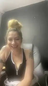 Snapshot of viktoria_davis_ chatting on 03.09.25 viktoria davis online show from 03.09.25