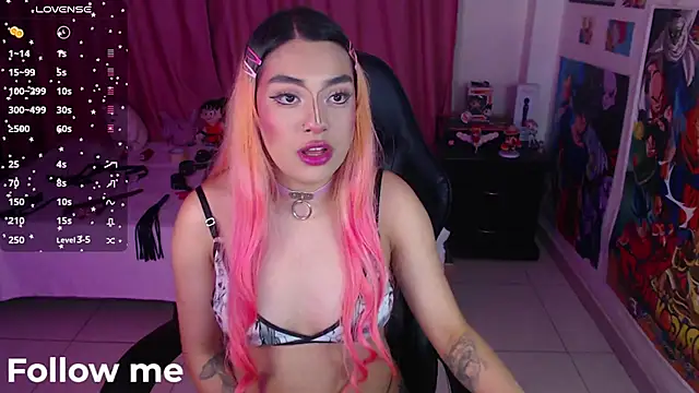 Snapshot of lily3_4 chatting on 09.15.25 lily3 4 online show from 09.15.25