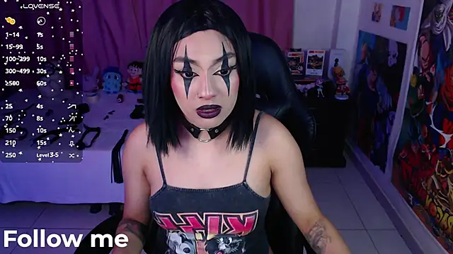 Snapshot of lily3_4 chatting on 11.11.25 lily3 4 online show from 11.11.25