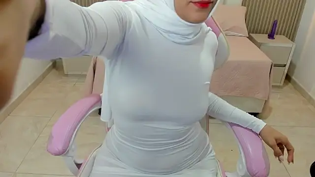 Zulema hamdi online show from 03.12.25