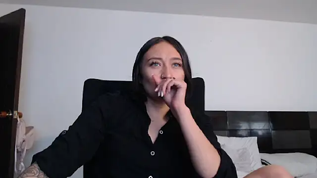 Snapshot of Elsa-bad chatting on 02.06.25 Elsa-bad online show from 02.06.25