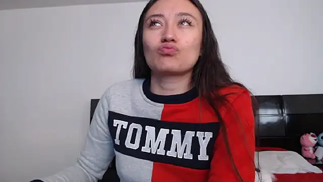 Snapshot of Elsa-bad chatting on 02.18.25 Elsa-bad online show from 02.18.25