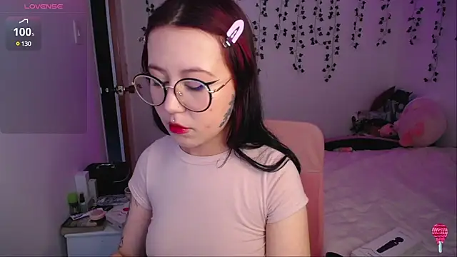 Snapshot of _codeline chatting on 01.22.25 codeline online show from 01.22.25