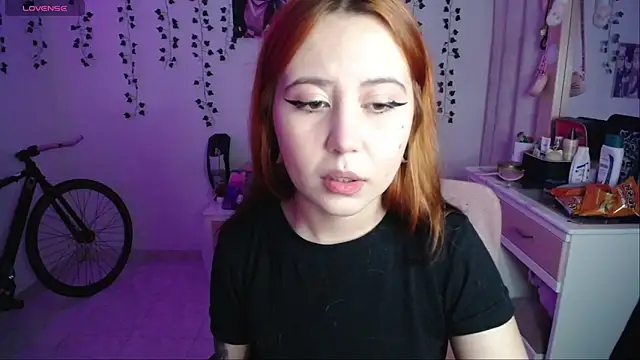 Snapshot of _codeline chatting on 09.16.25 codeline online show from 09.16.25