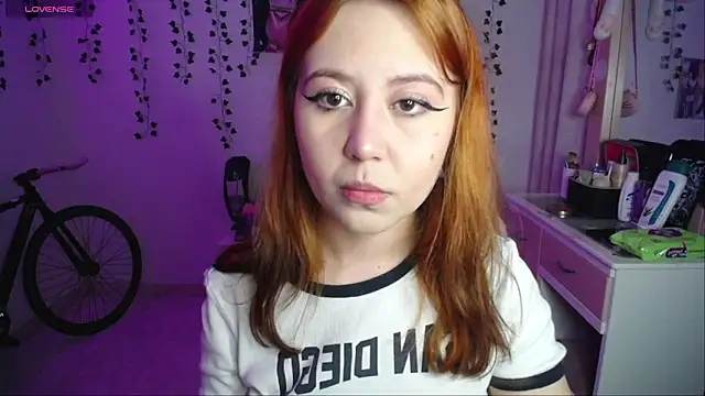 Snapshot of _codeline chatting on 10.03.25 codeline online show from 10.03.25