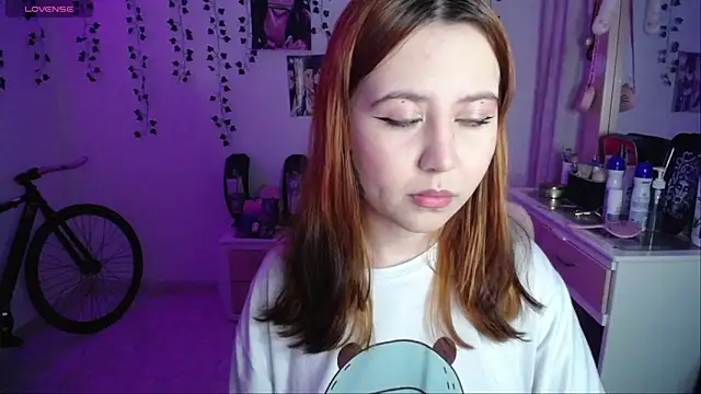 Snapshot of _codeline chatting on 10.08.25 codeline online show from 10.08.25