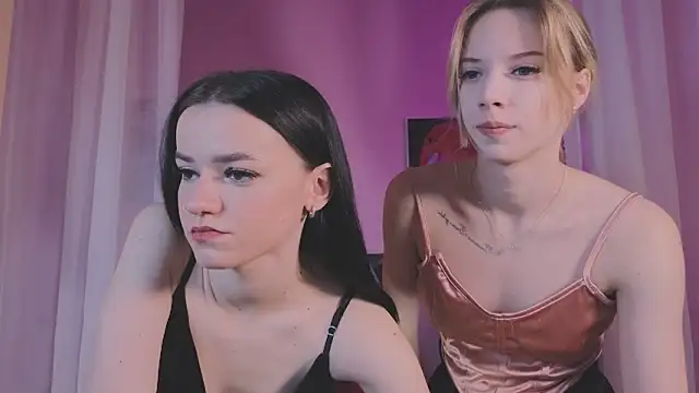 Snapshot of katt__y chatting on 02.22.25 katt y online show from 02.22.25