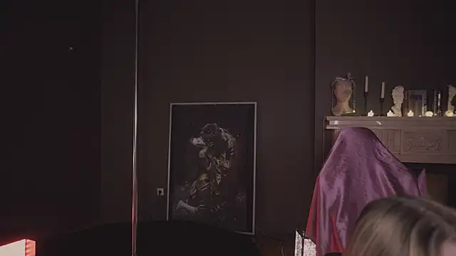 Snapshot of katt__y chatting on 03.10.25 katt y online show from 03.10.25