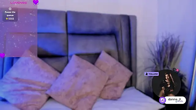 DannaJhonson1 online show from 11.06.25