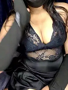 Snapshot of Love_Evaa chatting on 03.05.25 Love Evaa online show from 03.05.25