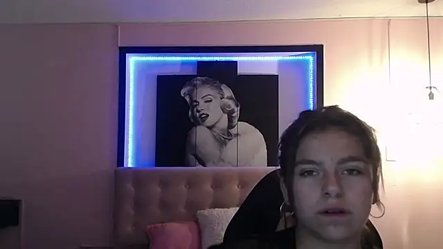 Kitten Cam online show from 01.30.25