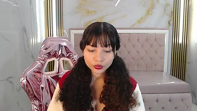 Snapshot of shalon_diaz_s chatting on 01.29.25 shalon diaz s online show from 01.29.25