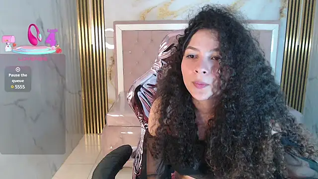 Snapshot of shalon_diaz_s chatting on 03.15.25 shalon diaz s online show from 03.15.25