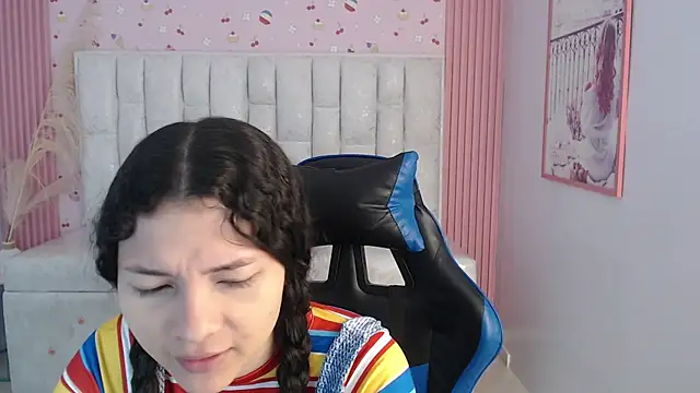 Snapshot of shalon_diaz_s chatting on 10.16.25 shalon diaz s online show from 10.16.25