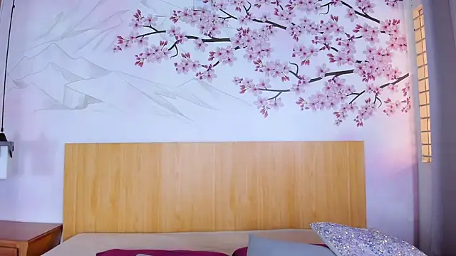 Snapshot of Yasmin_Scott chatting on 09.25.25 Yasmin Scott online show from 09.25.25