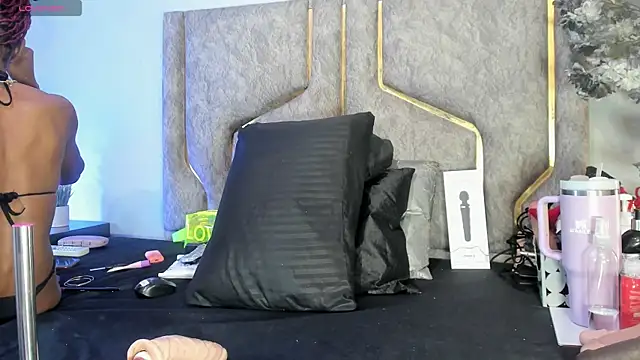 Liincostelloo online show from 03.25.26