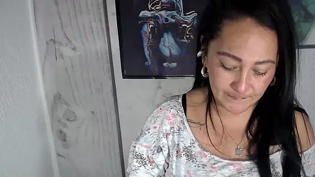 Snapshot of JULIANAWET69 chatting on 11.09.25 JULIANAWET69 online show from 11.09.25