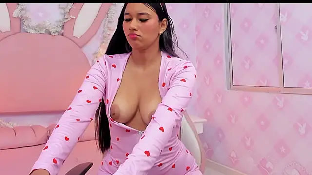 LIA SWAN  online show from 02.02.26