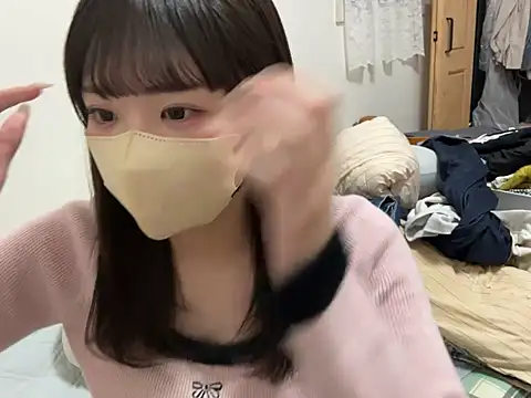 Snapshot of shina_mo_n_ch chatting on 01.25.25 shina mo n ch online show from 01.25.25