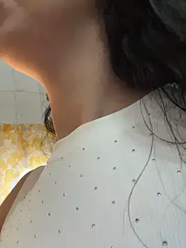 majdolin78 online show from 10.31.25