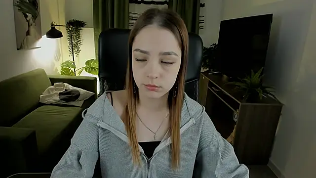 PamBeesly online show from 03.19.25