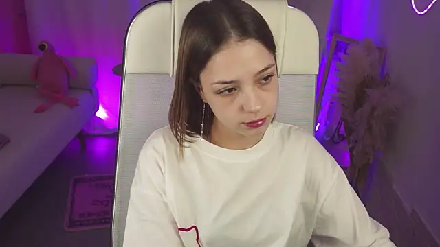 PamBeesly online show from 11.12.25