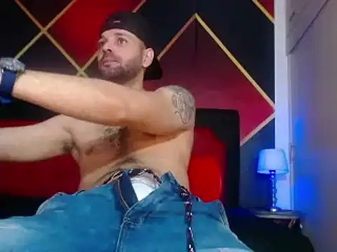 Snapshot of Cristian_white chatting on 02.26.25 Cristian white online show from 02.26.25