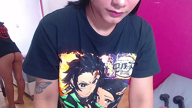 Snapshot of tinyy_whore18 chatting on 03.03.25 tinyy whore18 online show from 03.03.25