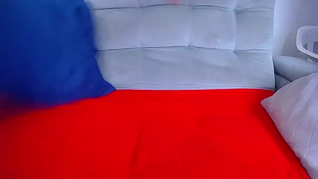 Snapshot of tinyy_whore18 chatting on 03.03.26 tinyy whore18 online show from 03.03.26