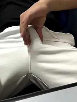 Greeneyes0820 online show from 10.28.25