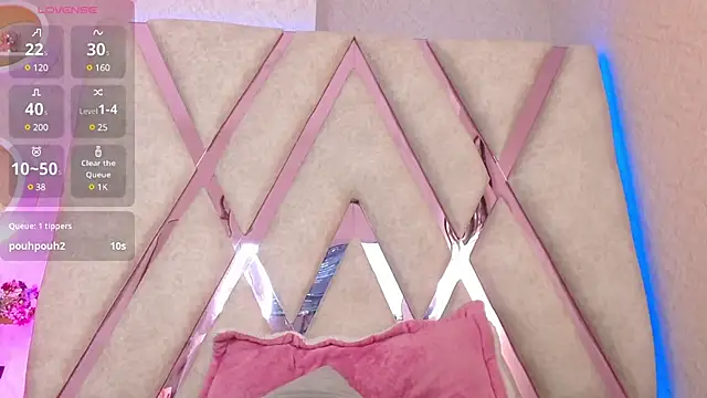 Snapshot of Sophia_waalker__1 chatting on 02.04.25 Sophia waalker 1 online show from 02.04.25