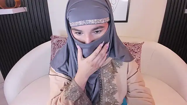 Snapshot of Ayha_khalaf chatting on 03.12.25 Ayha khalaf online show from 03.12.25