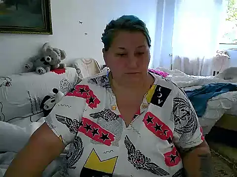 Snapshot of mayamayx chatting on 09.10.25 mayamayx online show from 09.10.25