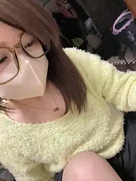 Snapshot of ran_xx_x chatting on 03.17.25 ran xx x online show from 03.17.25