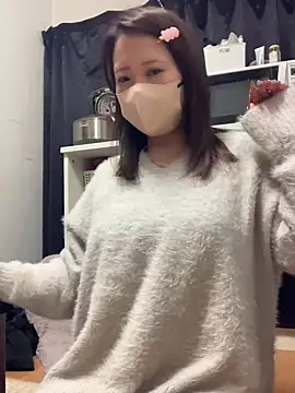 Snapshot of ran_xx_x chatting on 03.18.25 ran xx x online show from 03.18.25