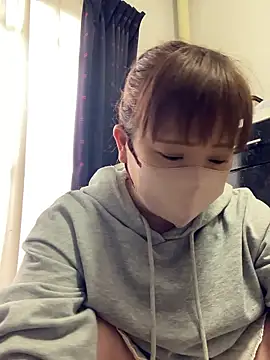 Snapshot of ran_xx_x chatting on 10.19.25 ran xx x online show from 10.19.25