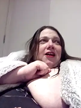 HotHornyEmmaX online show from 03.18.25