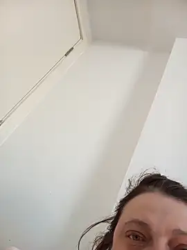 HotHornyEmmaX online show from 03.19.26