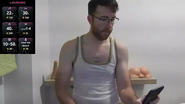 Snapshot of machohiberiko chatting on 02.12.26 machohiberiko online show from 02.12.26