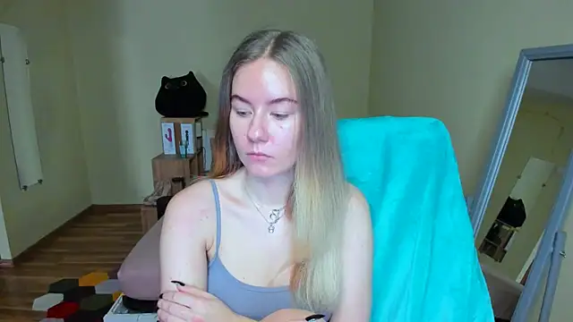 EmilyPaw online show from 02.26.25