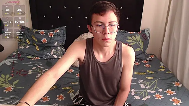 Snapshot of Tina_4_Charlie chatting on 02.27.25 Tina 4 Charlie online show from 02.27.25