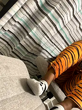 Snapshot of theprettysoles chatting on 11.01.25 theprettysoles online show from 11.01.25