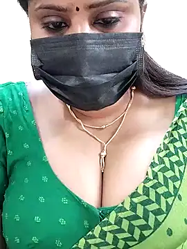 Queenflowerr online show from 02.02.25