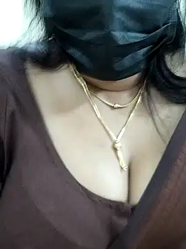 Queenflowerr online show from 02.11.25