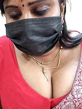 Queenflowerr online show from 02.16.25