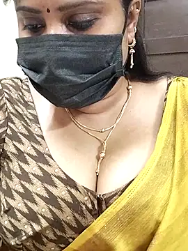 Queenflowerr online show from 02.17.25