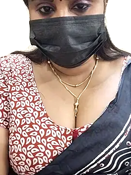 Queenflowerr online show from 02.18.25