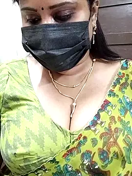 Queenflowerr online show from 02.19.25