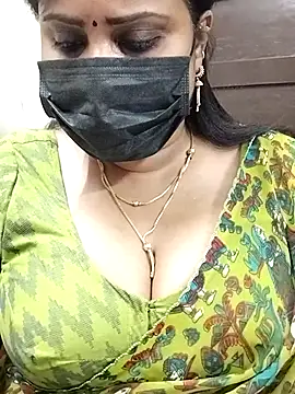 Queenflowerr online show from 02.21.25